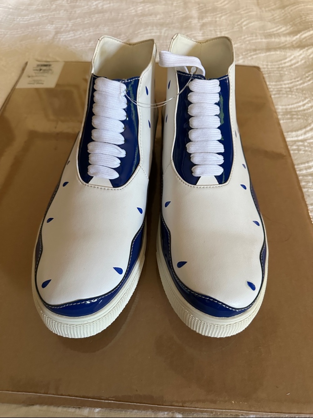 White and Blue High-Top Men’s Casual Sneakers